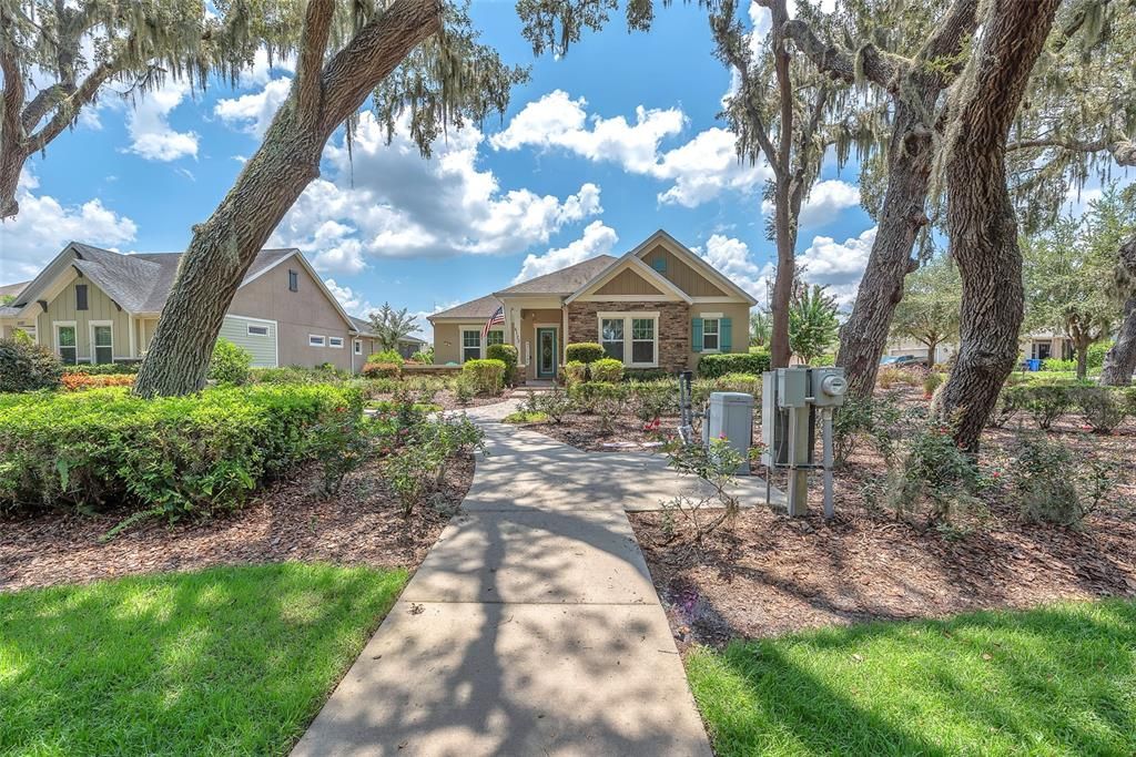 For Sale: $649,000 (2 beds, 2 baths, 2670 Square Feet)