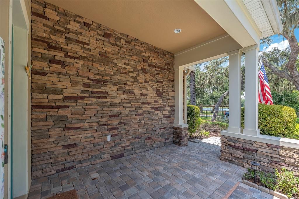 For Sale: $649,000 (2 beds, 2 baths, 2670 Square Feet)