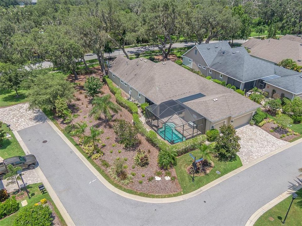 For Sale: $649,000 (2 beds, 2 baths, 2670 Square Feet)