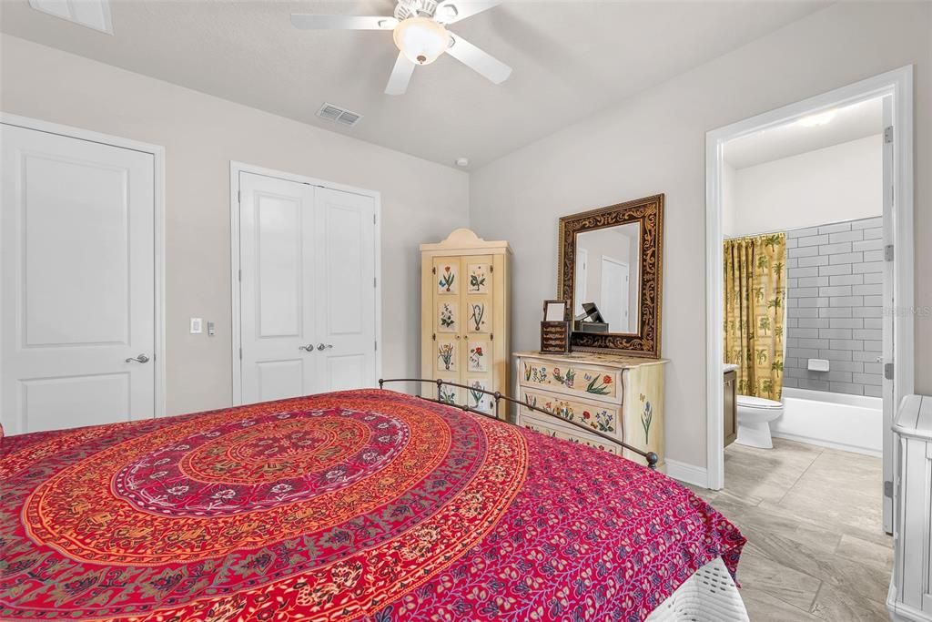 For Sale: $649,000 (2 beds, 2 baths, 2670 Square Feet)