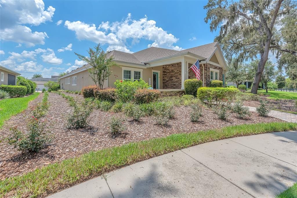 For Sale: $649,000 (2 beds, 2 baths, 2670 Square Feet)