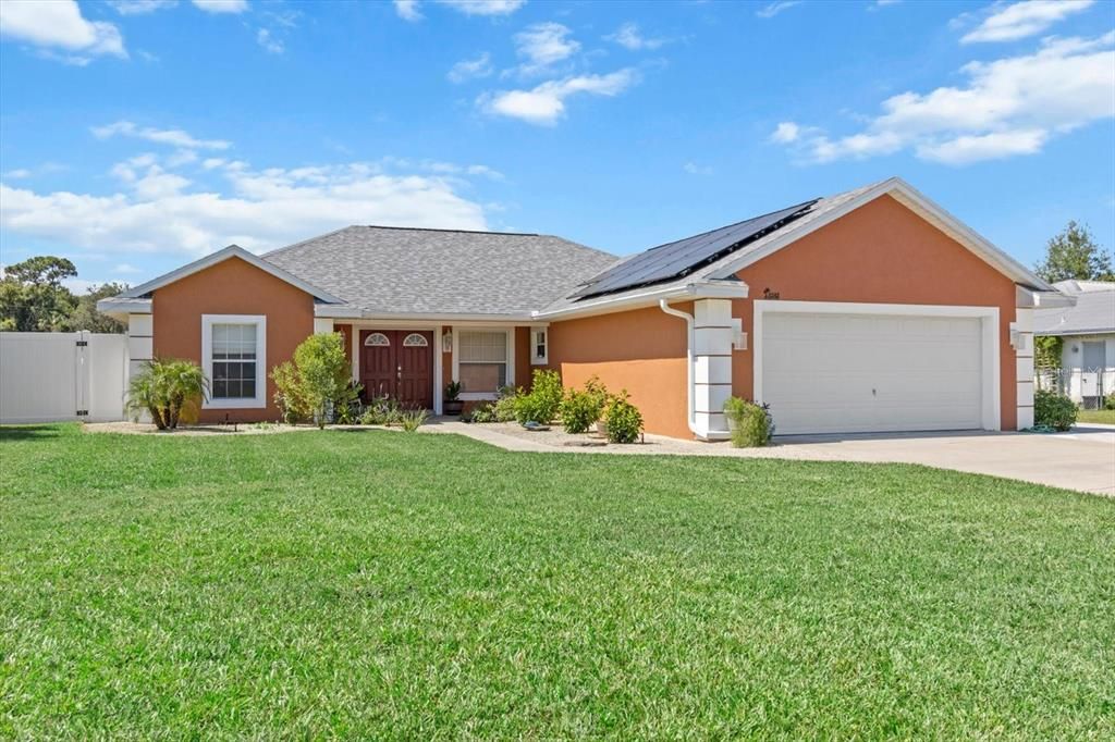 合同活跃: $305,000 (3 贝兹, 2 浴室, 1968 平方英尺)