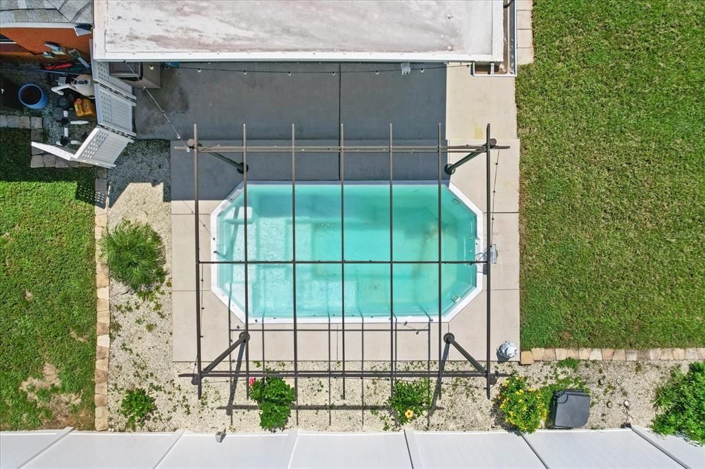 合同活跃: $305,000 (3 贝兹, 2 浴室, 1968 平方英尺)