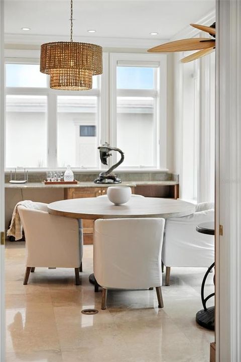 For Sale: $4,950,000 (4 beds, 6 baths, 7682 Square Feet)