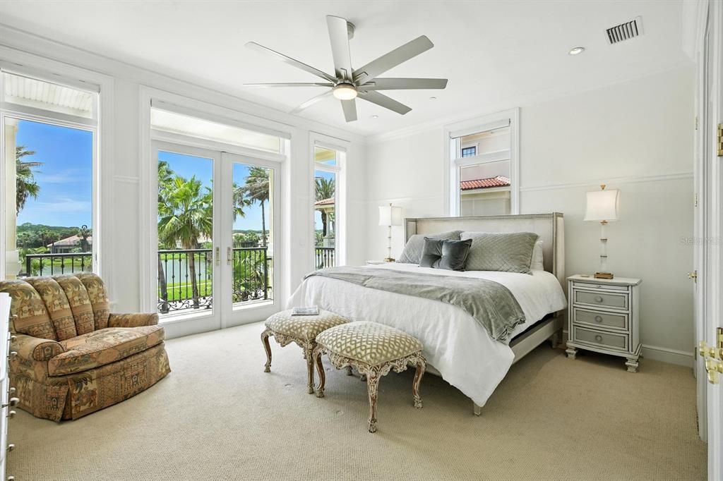 For Sale: $4,950,000 (4 beds, 6 baths, 7682 Square Feet)