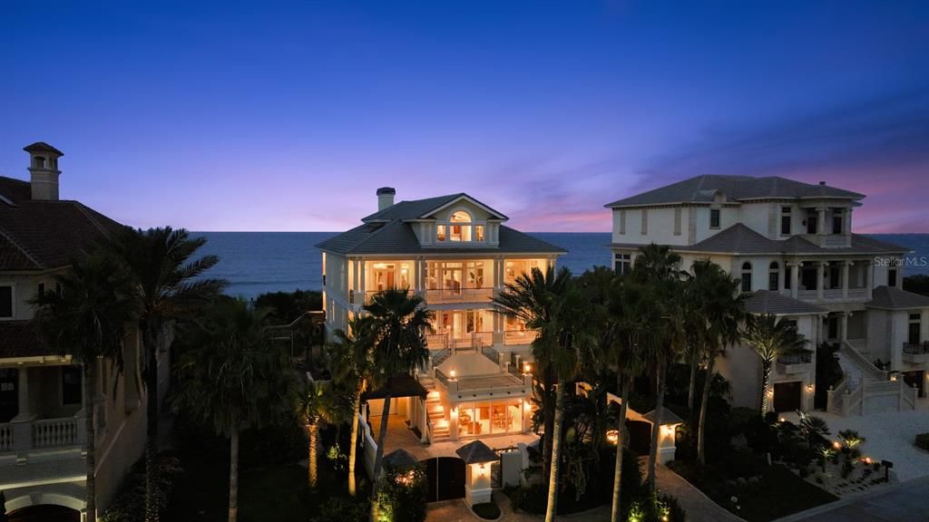 For Sale: $4,950,000 (4 beds, 6 baths, 7682 Square Feet)