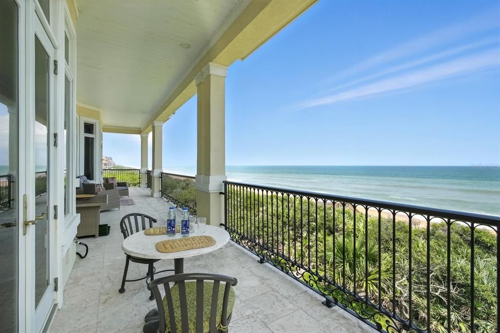 For Sale: $4,950,000 (4 beds, 6 baths, 7682 Square Feet)