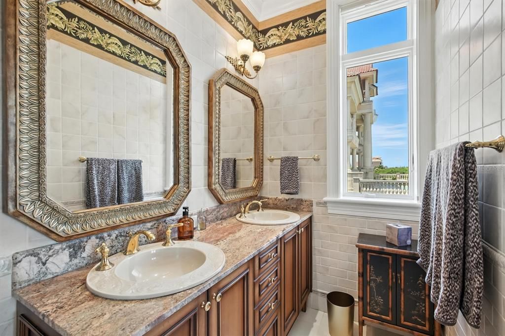 For Sale: $4,950,000 (4 beds, 6 baths, 7682 Square Feet)