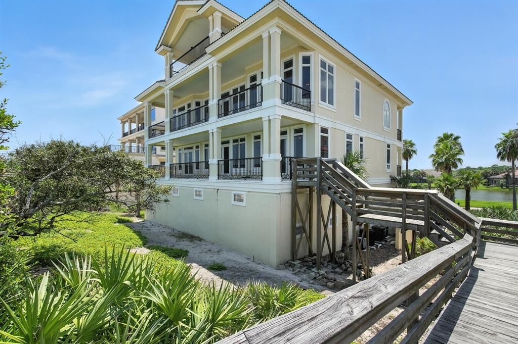 For Sale: $4,950,000 (4 beds, 6 baths, 7682 Square Feet)