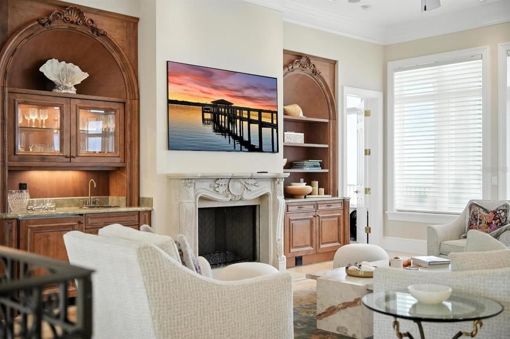 For Sale: $4,950,000 (4 beds, 6 baths, 7682 Square Feet)