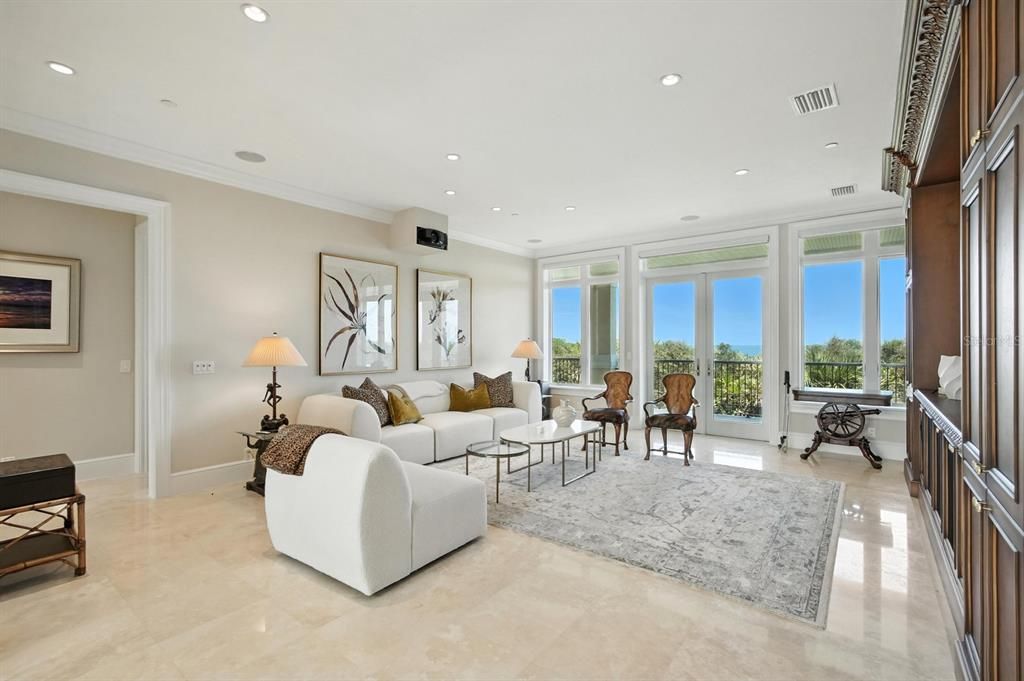 For Sale: $4,950,000 (4 beds, 6 baths, 7682 Square Feet)