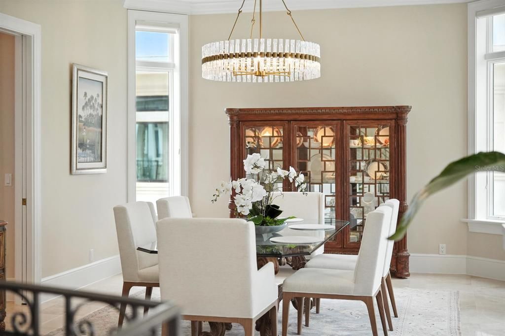 For Sale: $4,950,000 (4 beds, 6 baths, 7682 Square Feet)