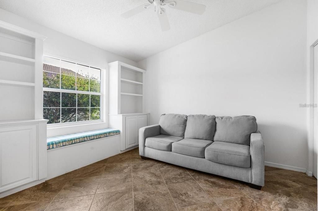 For Rent: $2,550 (3 beds, 2 baths, 1571 Square Feet)