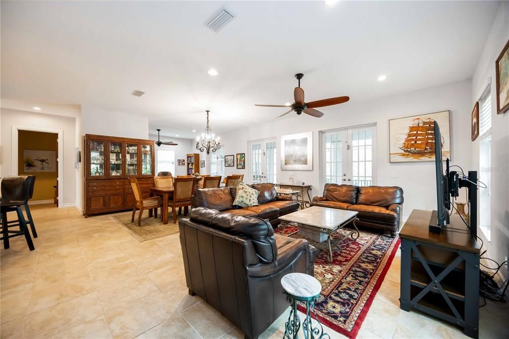 En Venta: $1,800,000 (4 camas, 4 baños, 4512 Pies cuadrados)