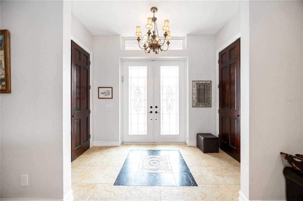 En Venta: $1,800,000 (4 camas, 4 baños, 4512 Pies cuadrados)