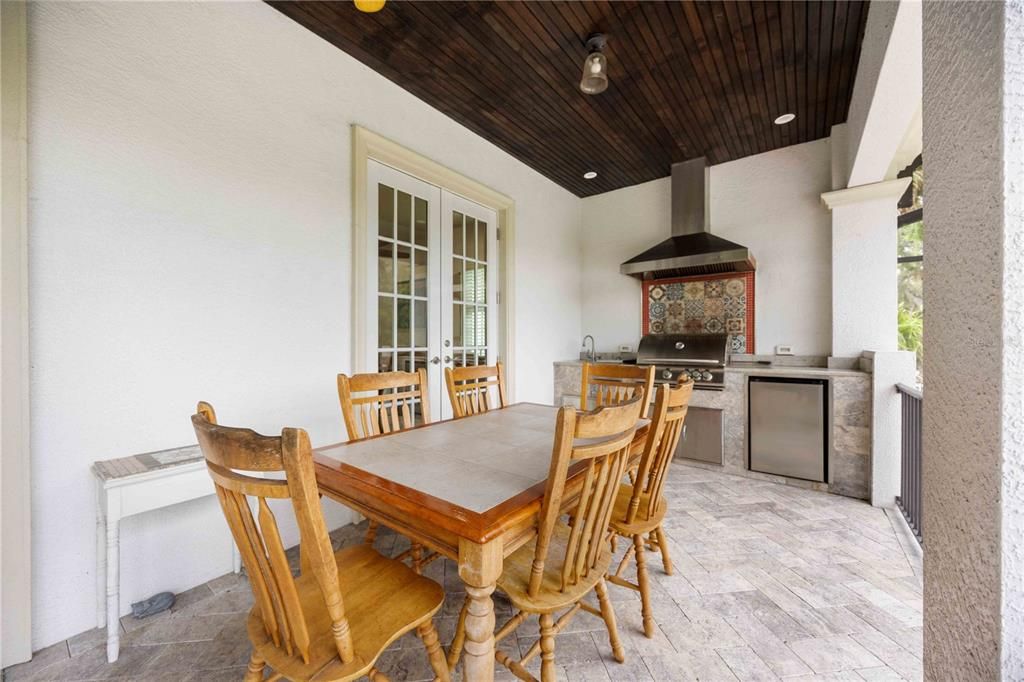 En Venta: $1,800,000 (4 camas, 4 baños, 4512 Pies cuadrados)