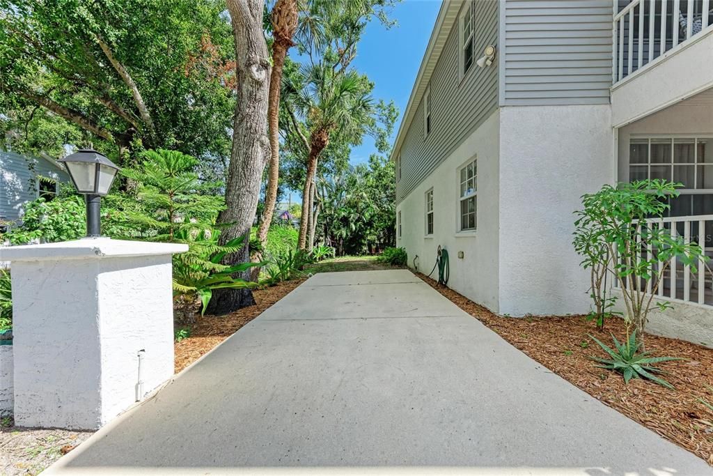 На продажу: $799,500 (4 спален, 2 ванн, 1622 Квадратных фут)