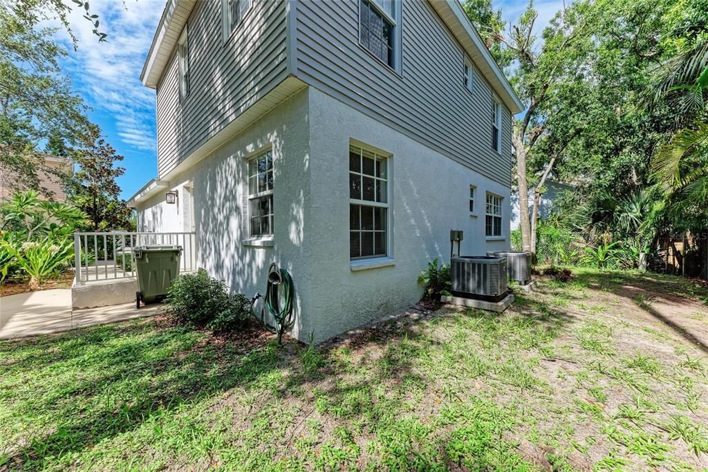 На продажу: $799,500 (4 спален, 2 ванн, 1622 Квадратных фут)