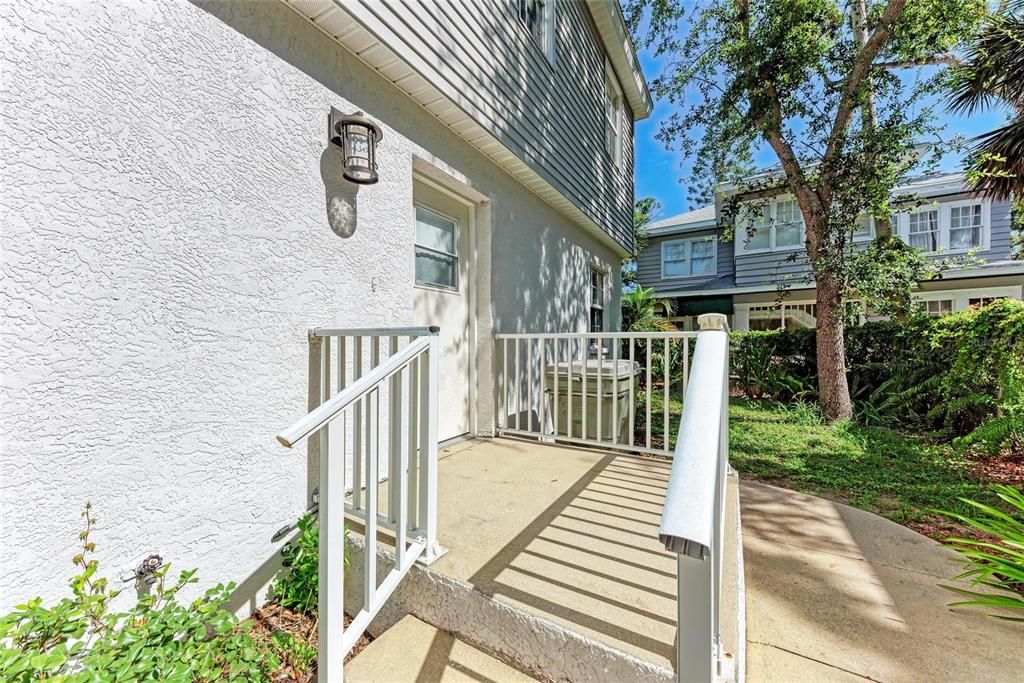 На продажу: $799,500 (4 спален, 2 ванн, 1622 Квадратных фут)