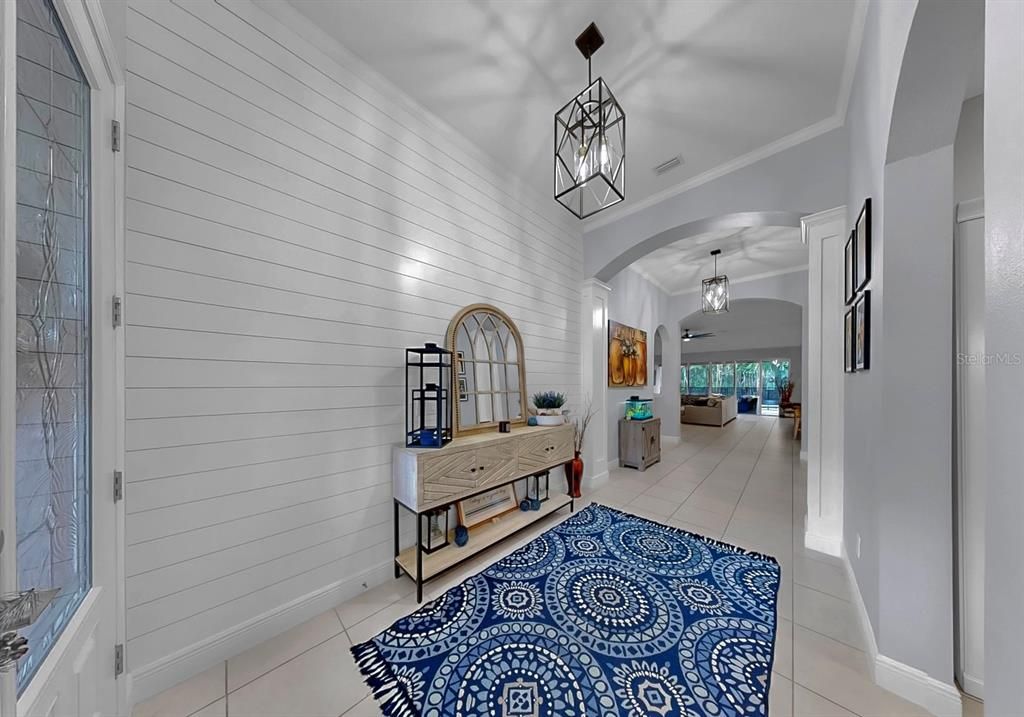 合同活跃: $799,000 (4 贝兹, 4 浴室, 3198 平方英尺)