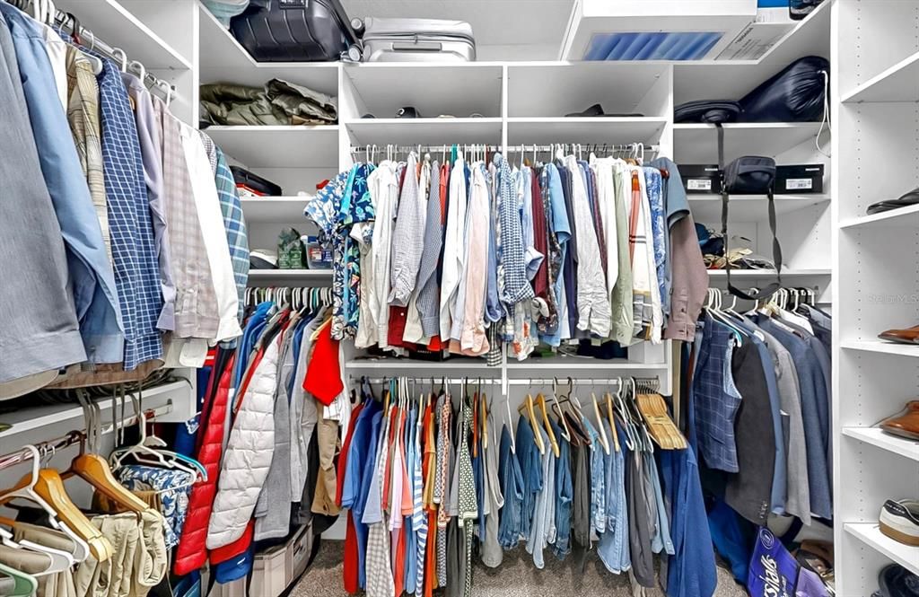 合同活跃: $799,000 (4 贝兹, 4 浴室, 3198 平方英尺)