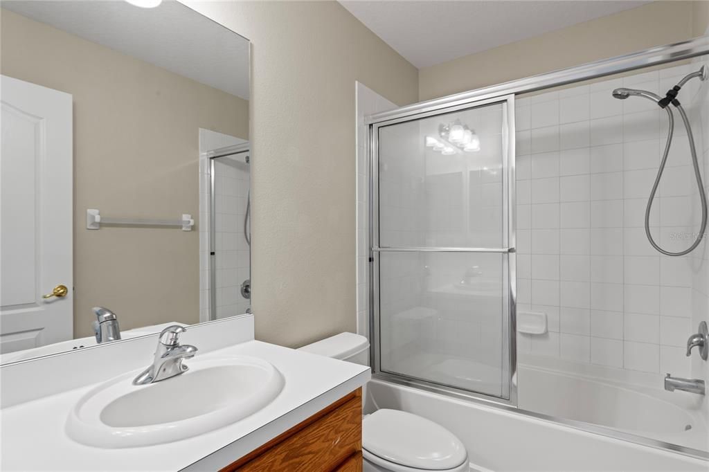 Activo con contrato: $200,000 (2 camas, 2 baños, 1152 Pies cuadrados)