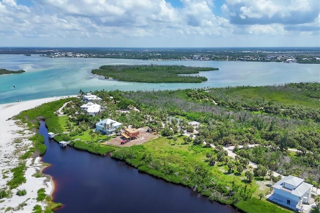 Activo con contrato: $299,999 (0.61 acres)