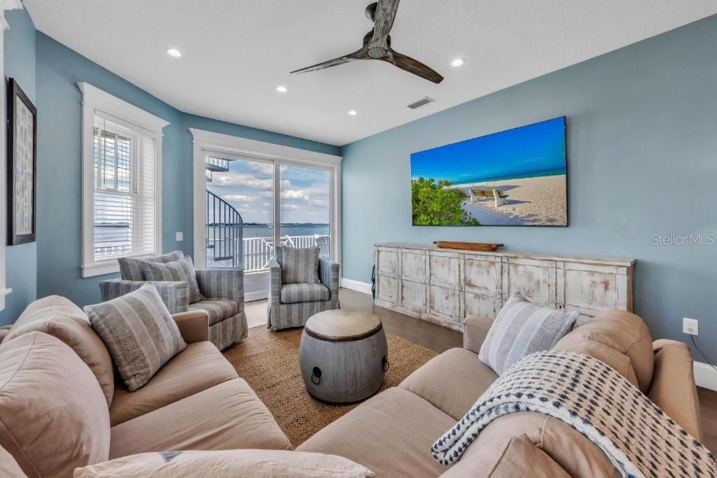 На продажу: $4,995,000 (5 спален, 5 ванн, 4088 Квадратных фут)