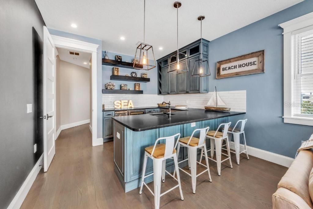 На продажу: $4,995,000 (5 спален, 5 ванн, 4088 Квадратных фут)