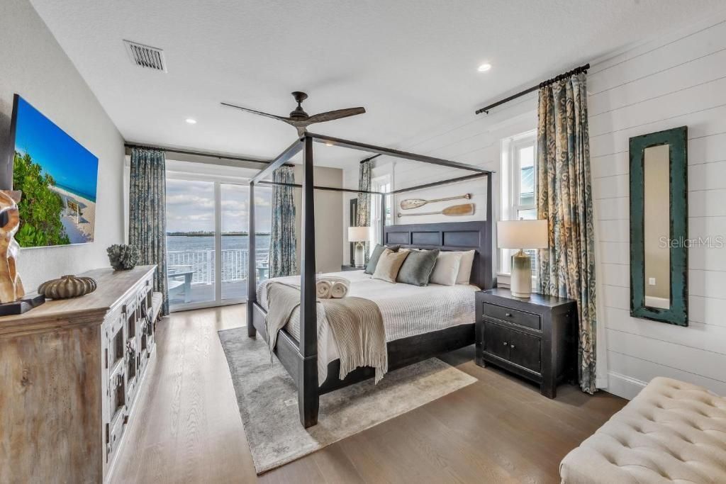 На продажу: $4,995,000 (5 спален, 5 ванн, 4088 Квадратных фут)