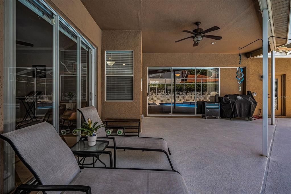 出租: $4,950 (4 贝兹, 3 浴室, 2642 平方英尺)