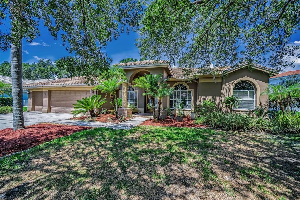 出租: $4,950 (4 贝兹, 3 浴室, 2642 平方英尺)