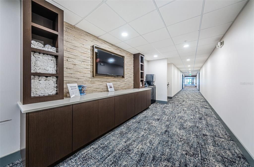 出租: $4,950 (4 贝兹, 3 浴室, 2642 平方英尺)