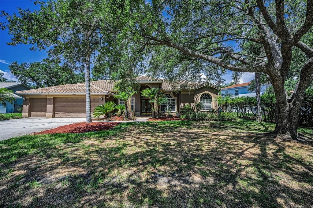 出租: $4,950 (4 贝兹, 3 浴室, 2642 平方英尺)