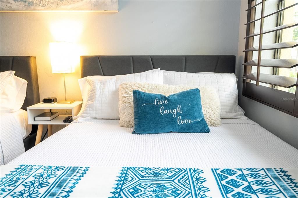 合同活跃: $139,000 (1 贝兹, 1 浴室, 466 平方英尺)