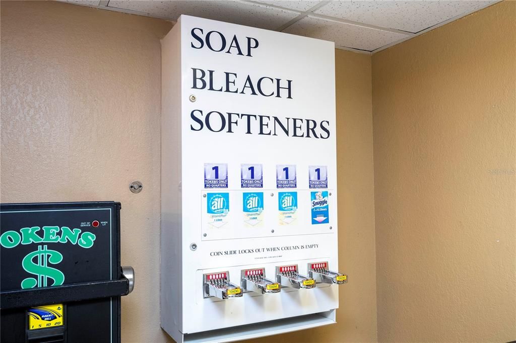 合同活跃: $139,000 (1 贝兹, 1 浴室, 466 平方英尺)