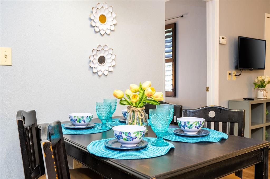 合同活跃: $139,000 (1 贝兹, 1 浴室, 466 平方英尺)