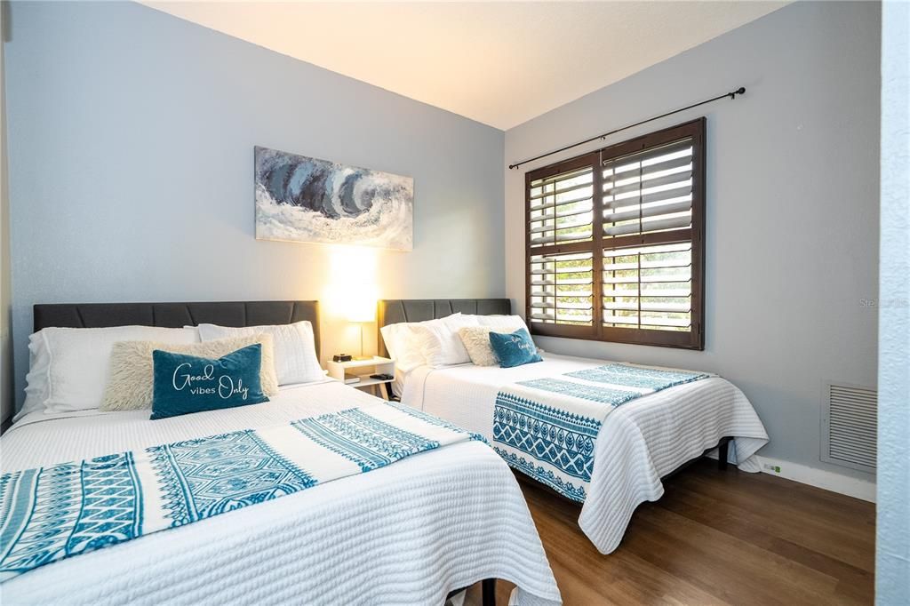 合同活跃: $139,000 (1 贝兹, 1 浴室, 466 平方英尺)