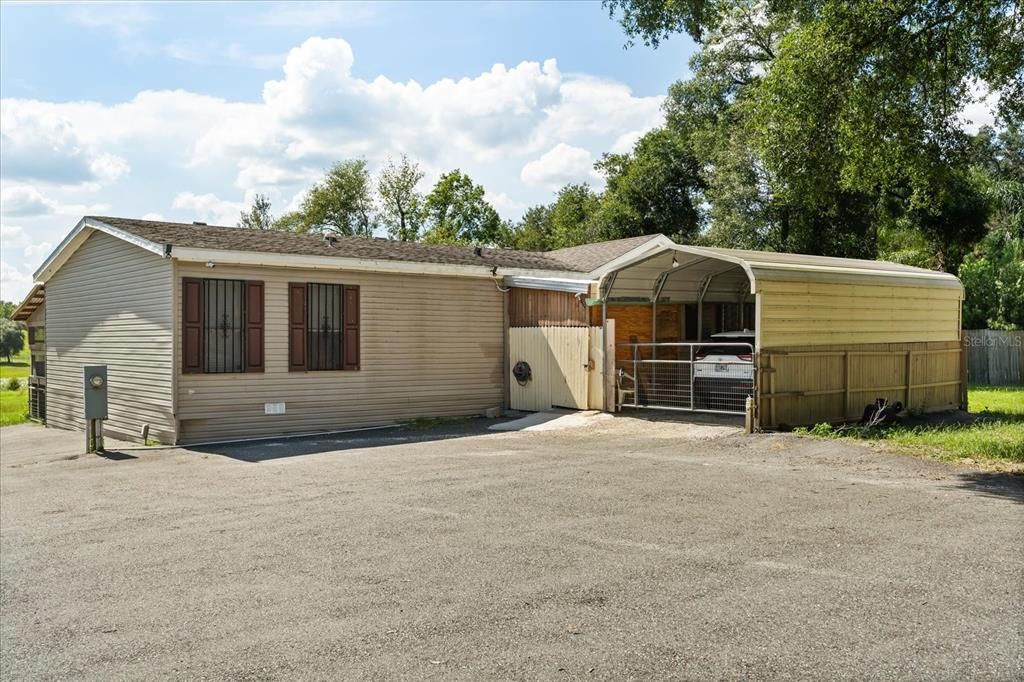 Active With Contract: $475,000 (3 beds, 2 baths, 2005 Square Feet)