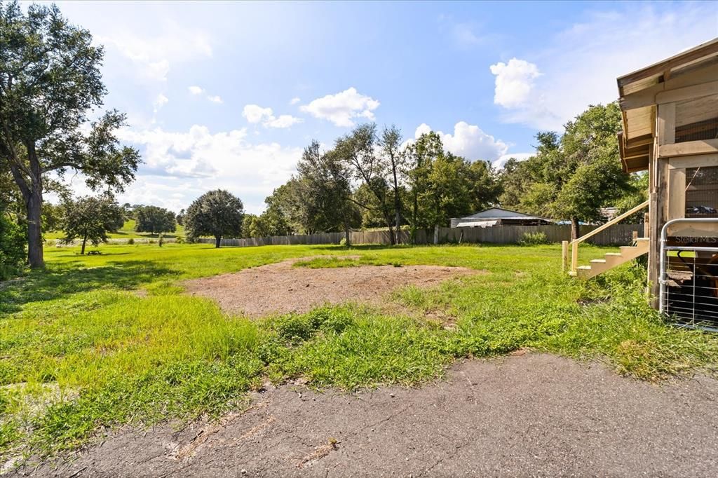 Active With Contract: $475,000 (3 beds, 2 baths, 2005 Square Feet)