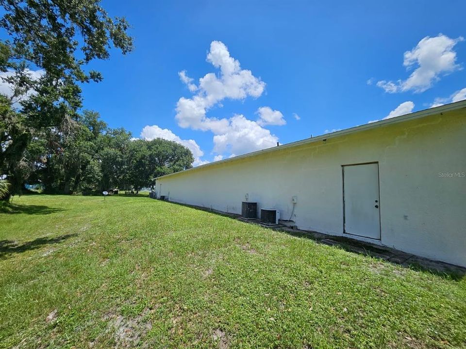 待售: $299,999 (0 贝兹, 0 浴室, 3400 平方英尺)