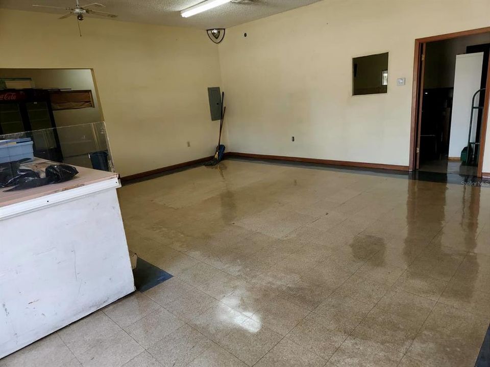 待售: $299,999 (0 贝兹, 0 浴室, 3400 平方英尺)