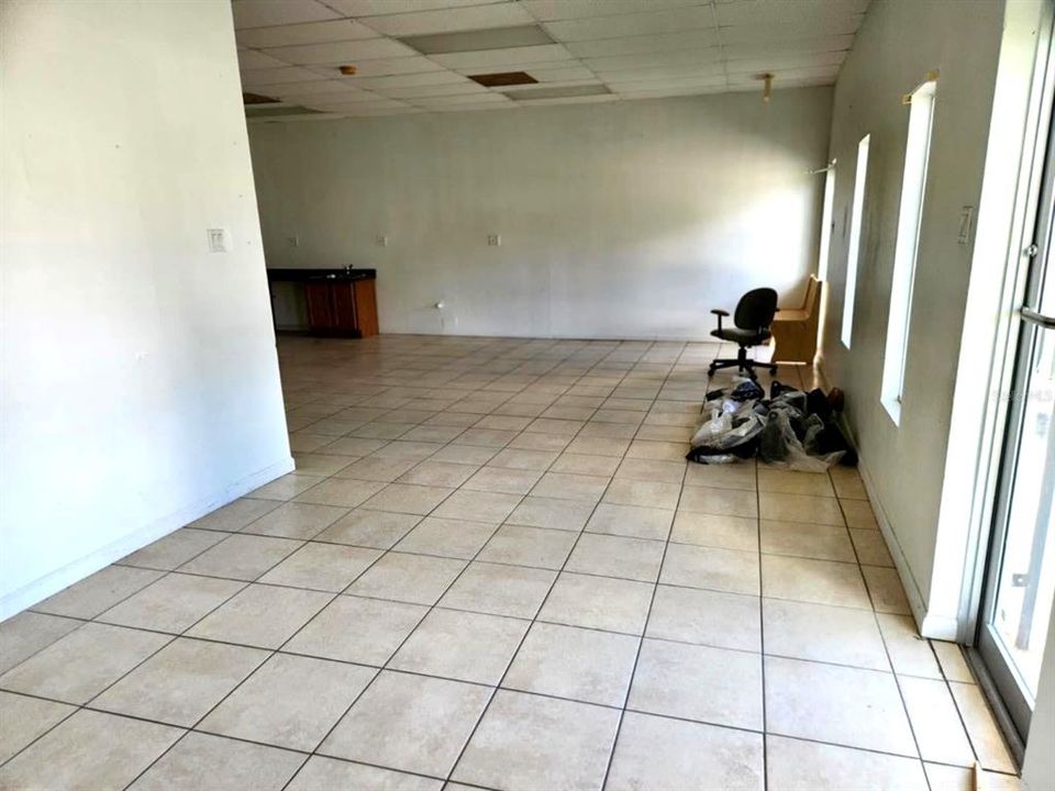 待售: $299,999 (0 贝兹, 0 浴室, 3400 平方英尺)