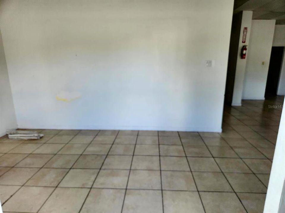 待售: $299,999 (0 贝兹, 0 浴室, 3400 平方英尺)