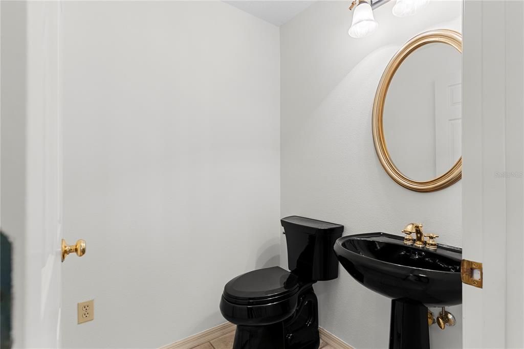 For Sale: $630,000 (3 beds, 2 baths, 2472 Square Feet)