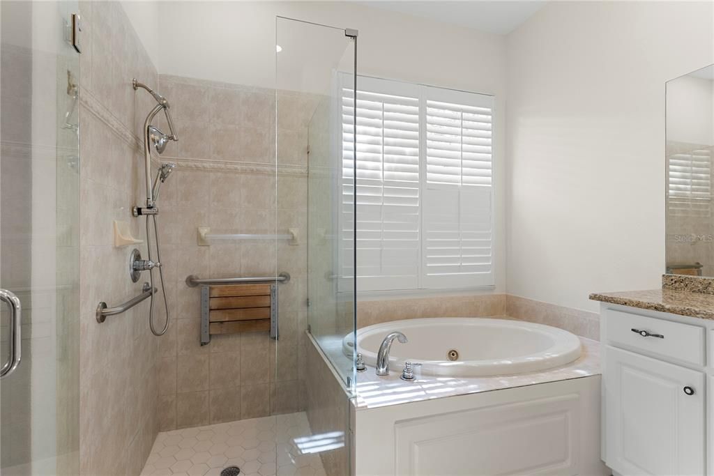 For Sale: $630,000 (3 beds, 2 baths, 2472 Square Feet)