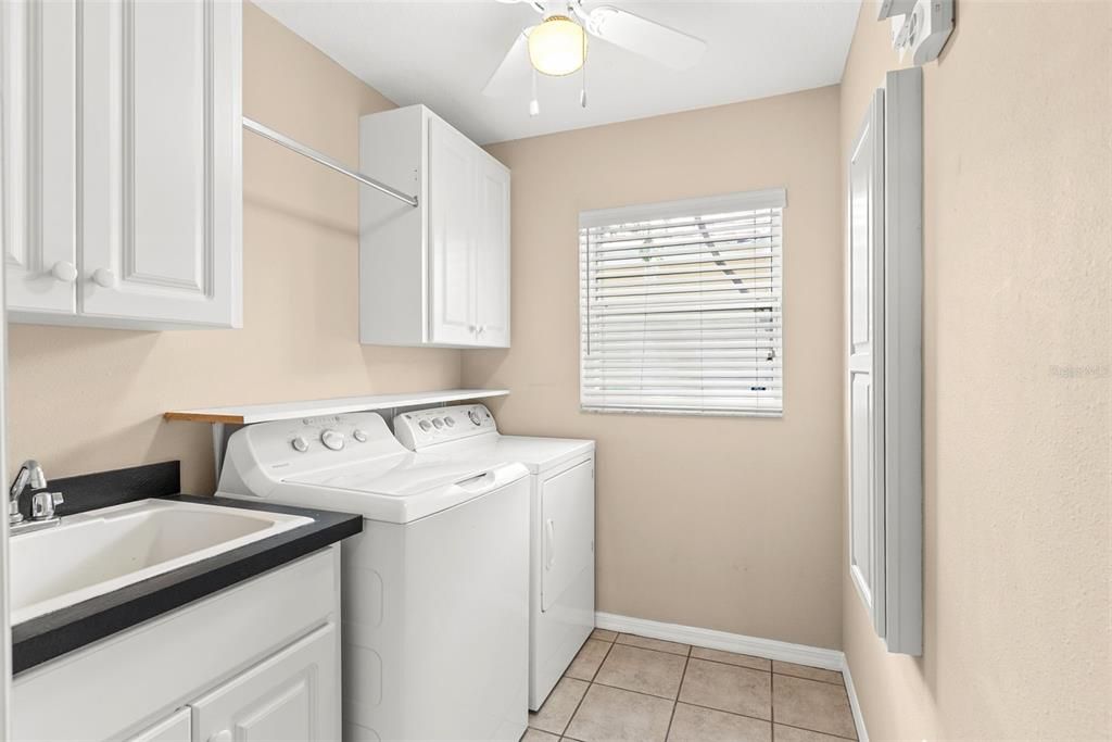 For Sale: $630,000 (3 beds, 2 baths, 2472 Square Feet)