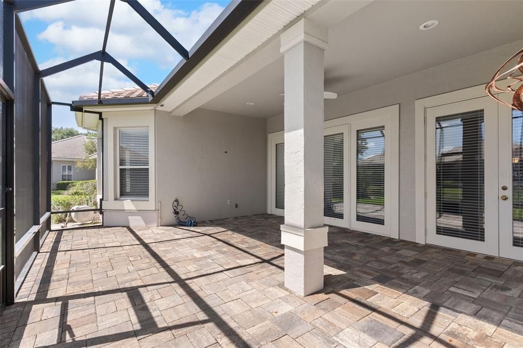 For Sale: $630,000 (3 beds, 2 baths, 2472 Square Feet)