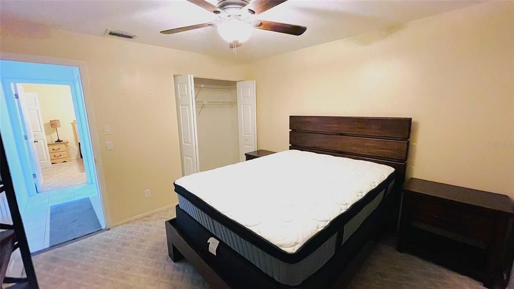 En Venta: $274,000 (3 camas, 2 baños, 1622 Pies cuadrados)