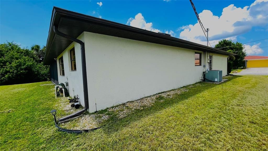 En Venta: $274,000 (3 camas, 2 baños, 1622 Pies cuadrados)